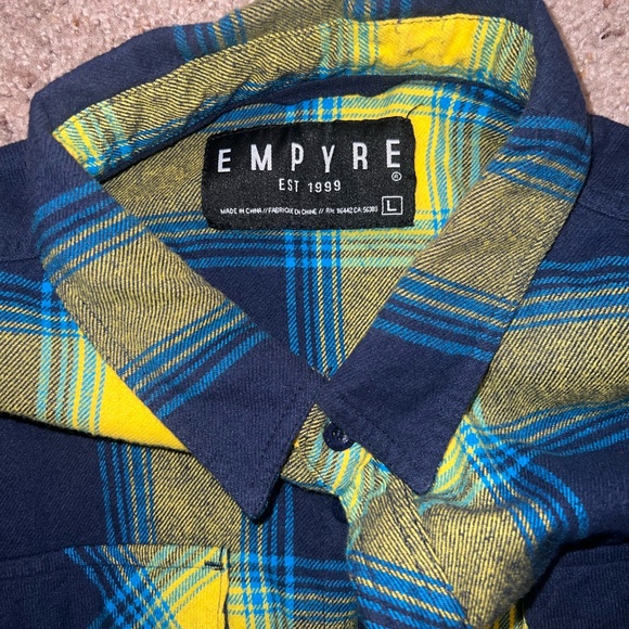 Empyre Flannel - Picture 3 of 3